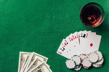 Lightning Roulette live-dealer table on jaguar jitu with croupier and roulette wheel